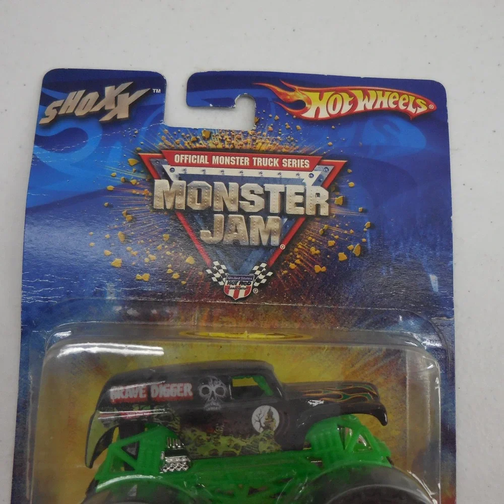 Hot Wheels Monster Jam Grave Digger Shoxx Official Monster Truck Series 1:64